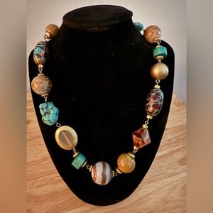 Elegant Multicolor Beaded Necklace